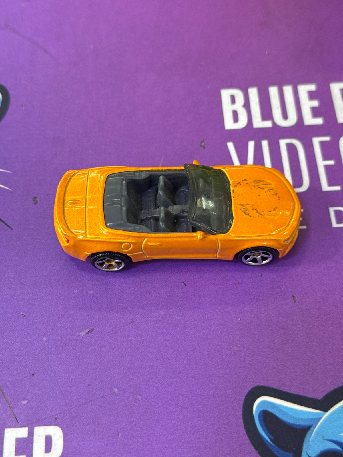 Chevy camaro - hotwheels