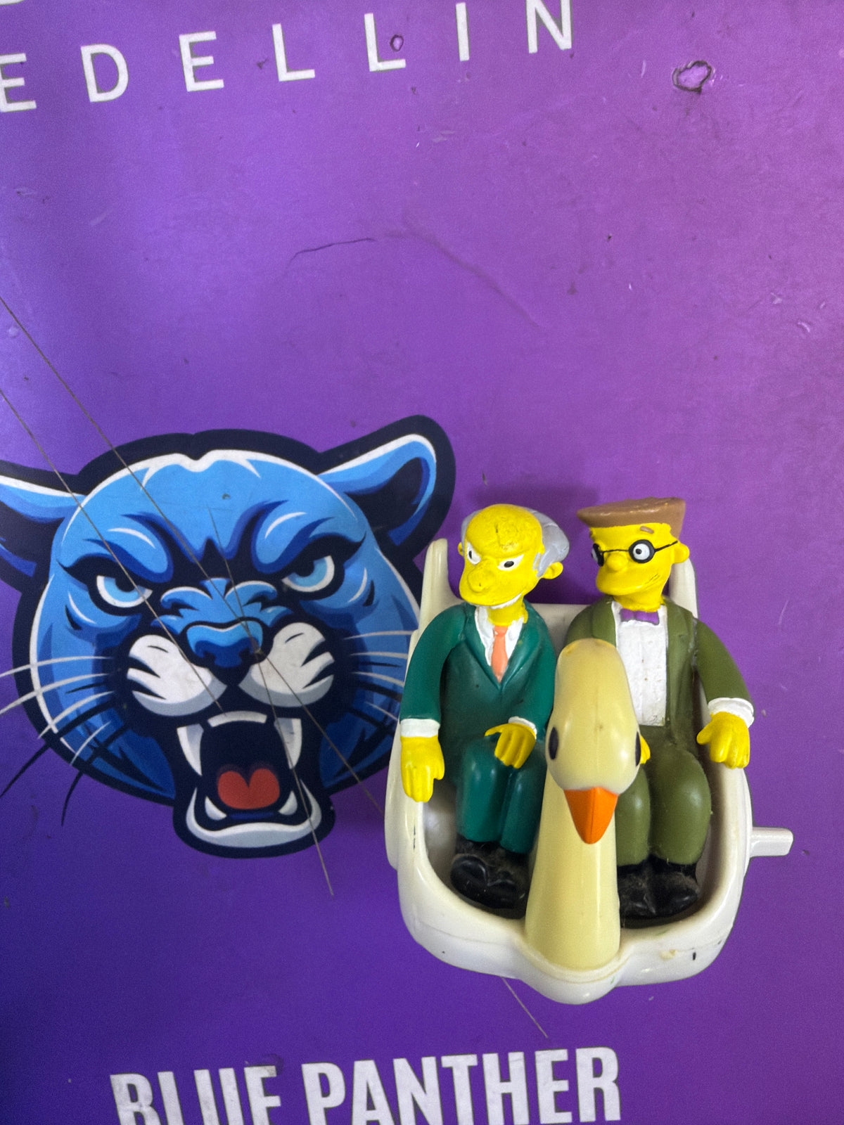 Burns y Waylon Smithers en un bote