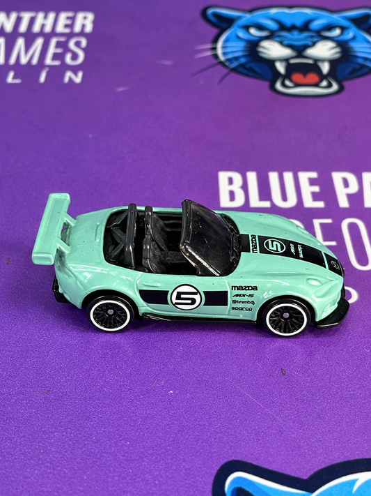 Mazda miata - hotwheels