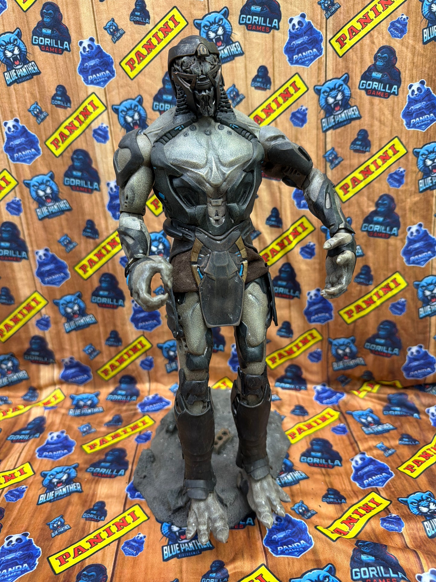 Hot Toys Predator Avengers