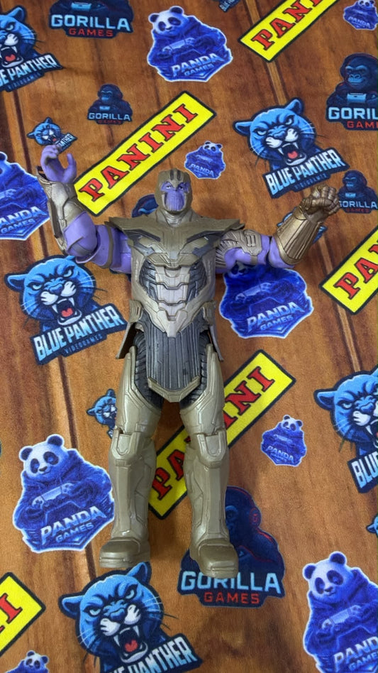 Figura de Thanos de la línea Titan hero series