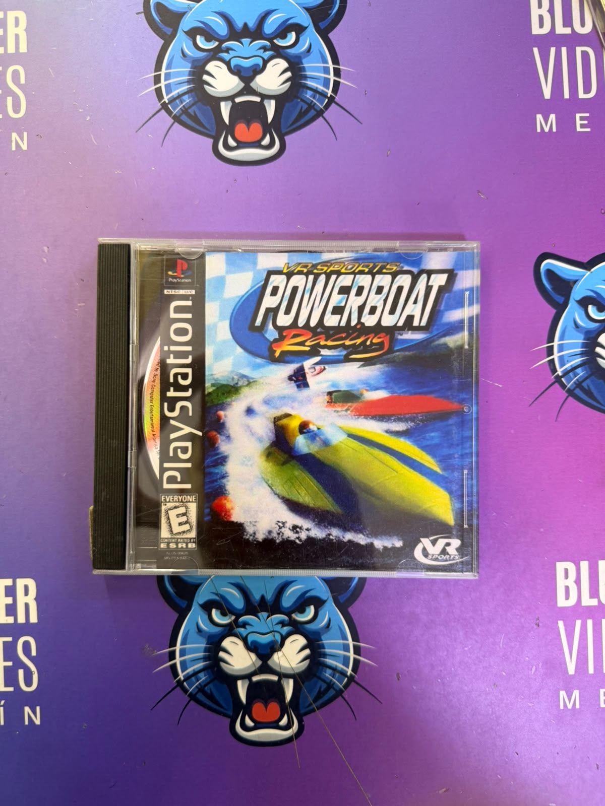 Power boat racing - play 1