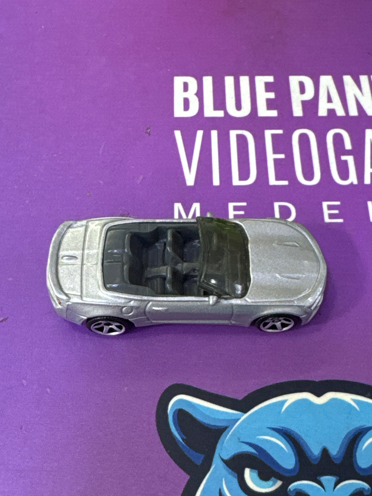 Chevy camaro - hotwheels