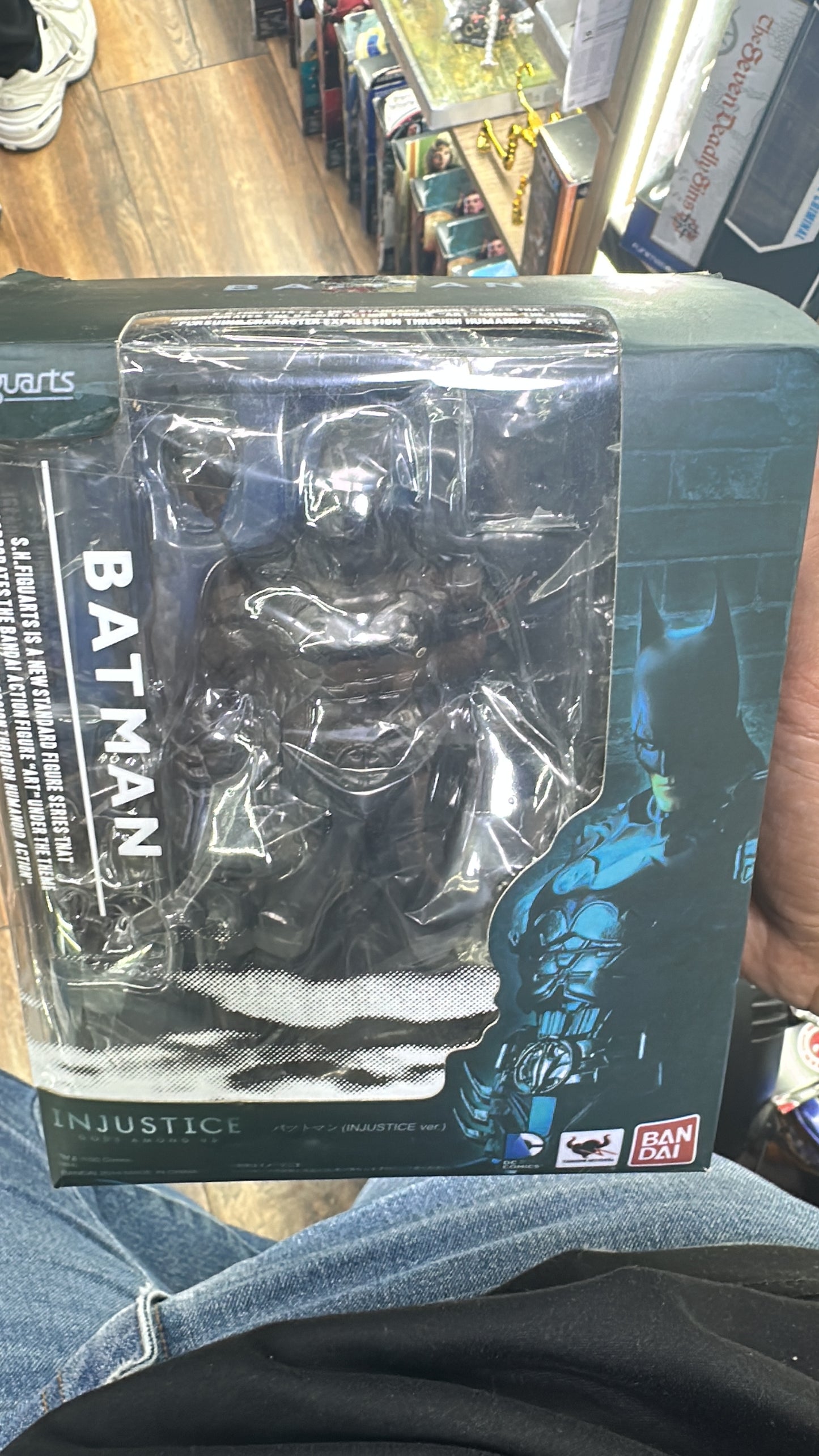 Batman injustice S H Figuarts K.o piezas faltantes