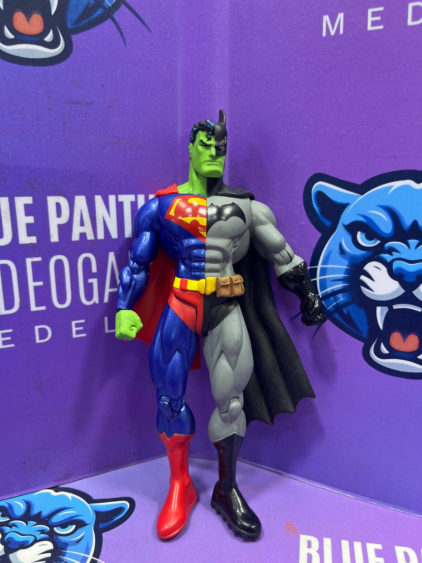 Figura marvel combinada