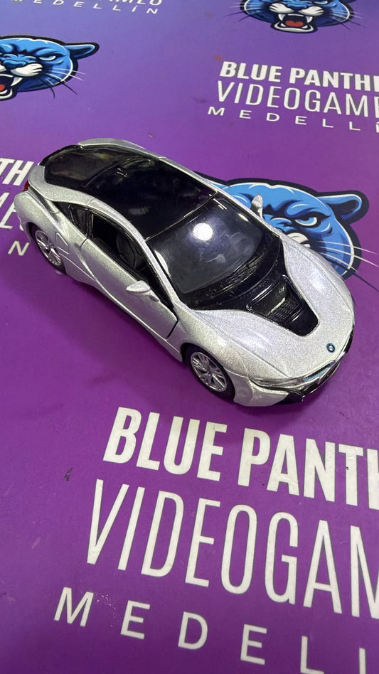 BMW I8 escala 1:36