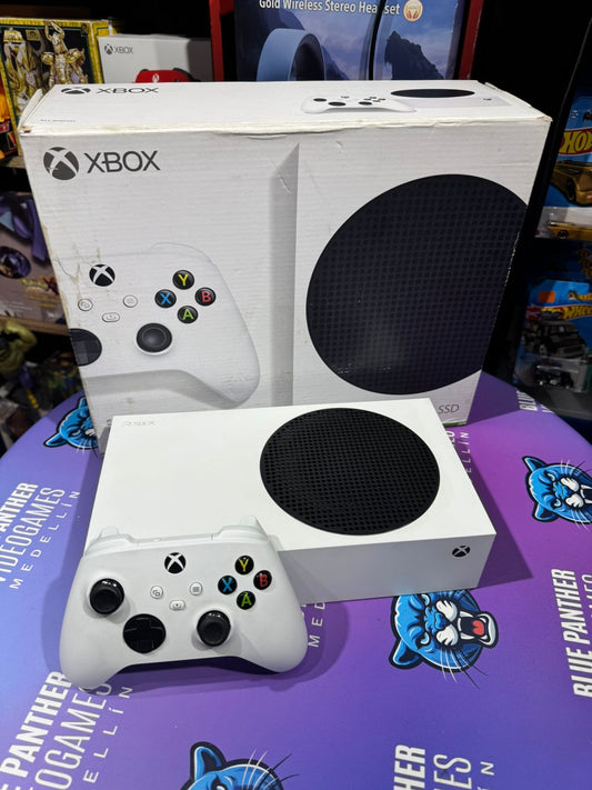 Xbox Series S 512GB usada con caja