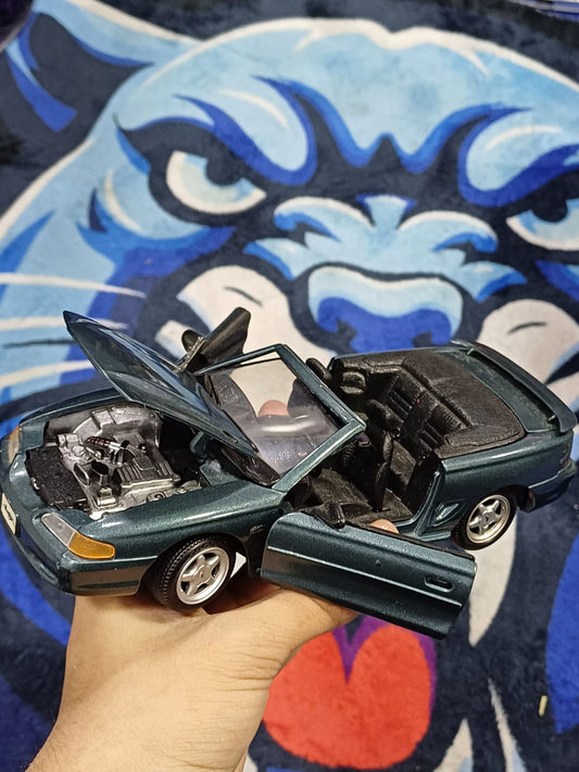 Mustang GT 94 Maisto 1/24