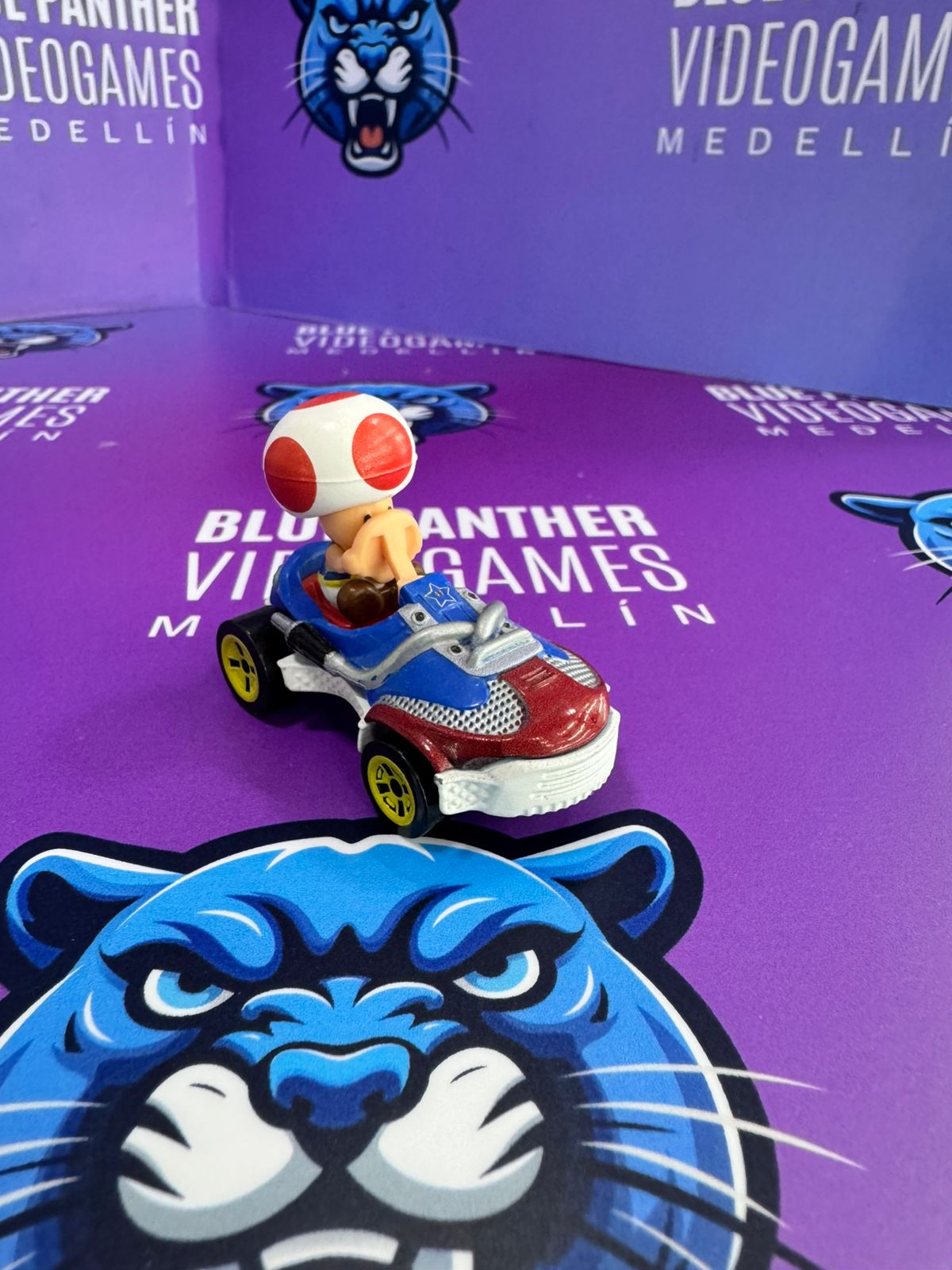 Hot Wheels Premium Mario