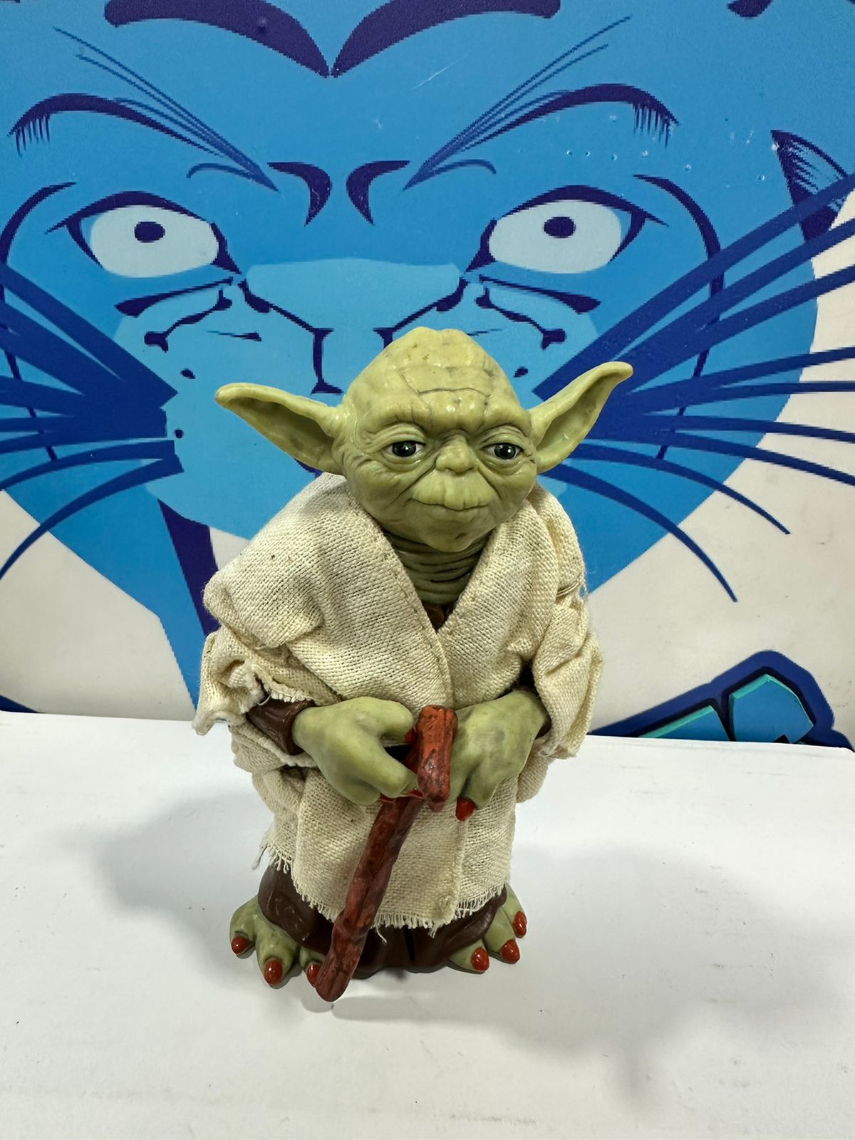 Yoda viejo figura