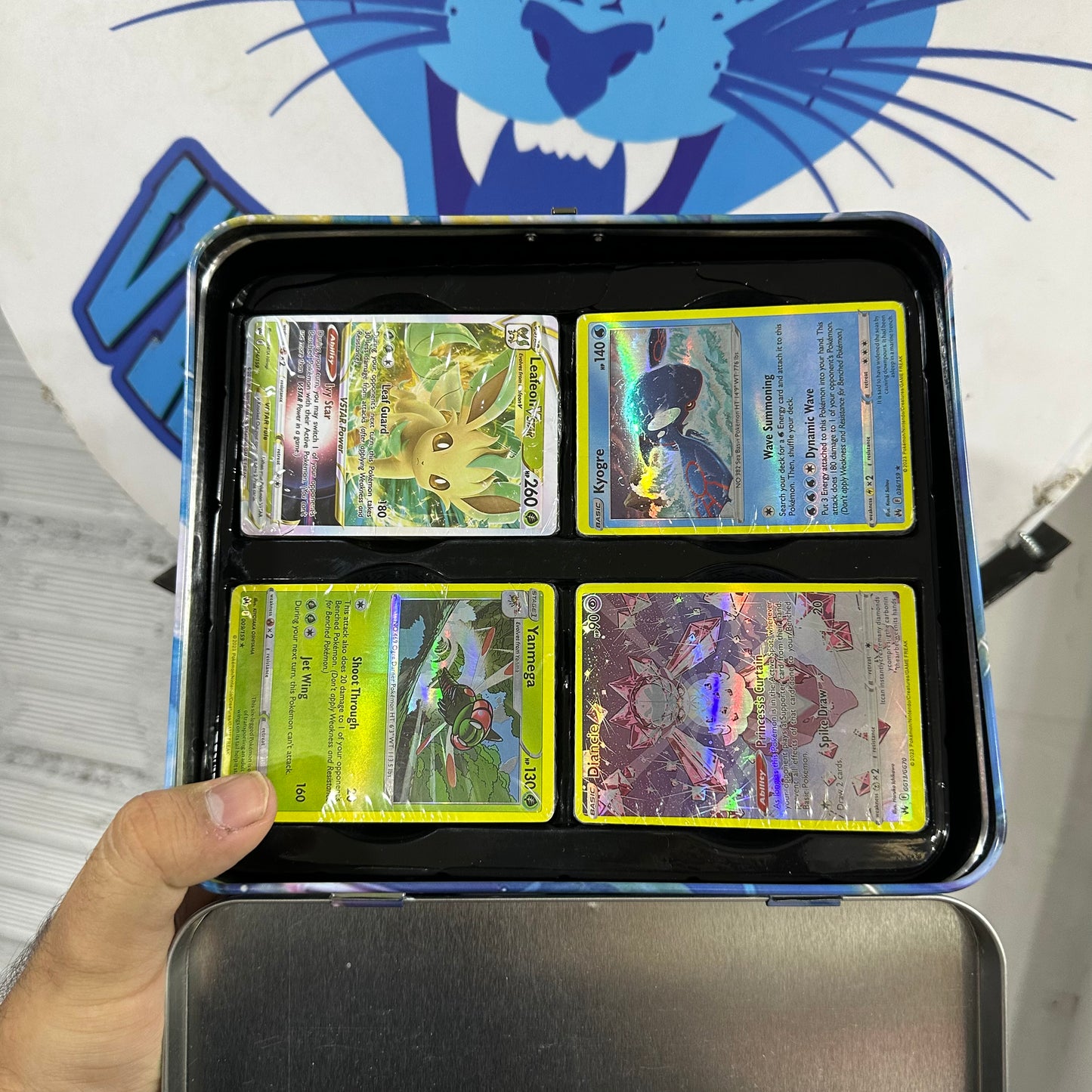 Lata Metalica Pokemón +de 200 cartas Lonchera