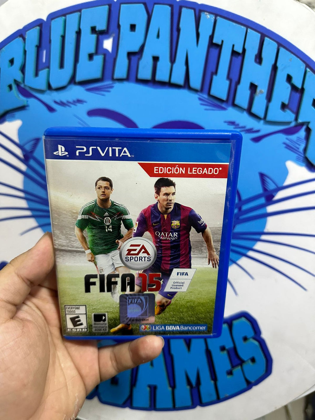 Console Playstation Vita 2016 + Fifa 15 (Ps Vita) voucher + Carte Mémoire 4 Go pour Ps Vita [Importación Francesa