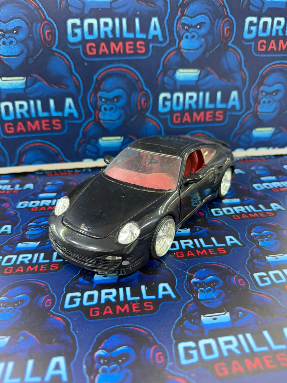 Autos deportivos 1:24