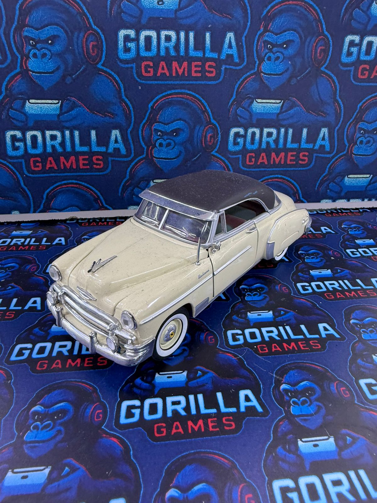 Autos clásicos escala 1/24