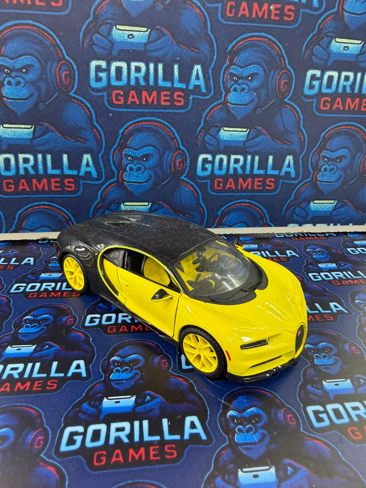 Autos deportivos 1:24