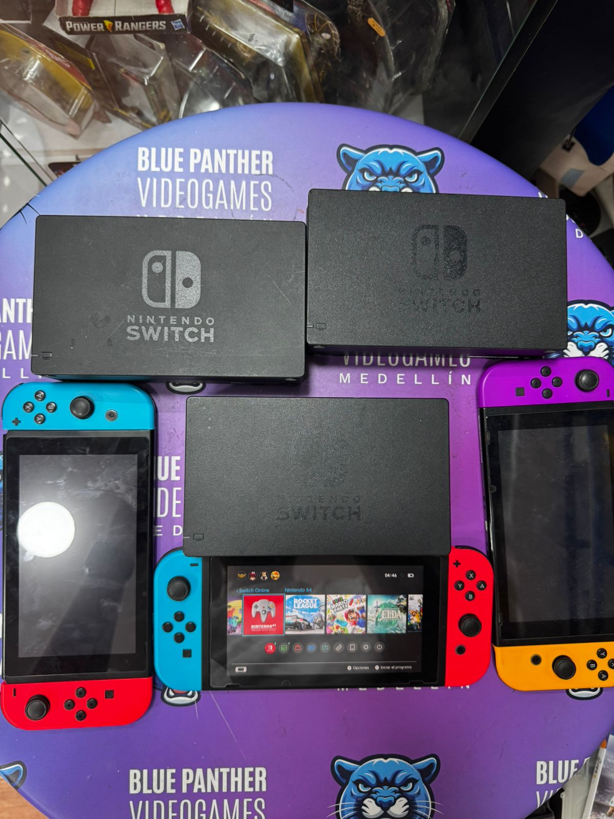 Switch V2 sin caja (consola+dock+cables)