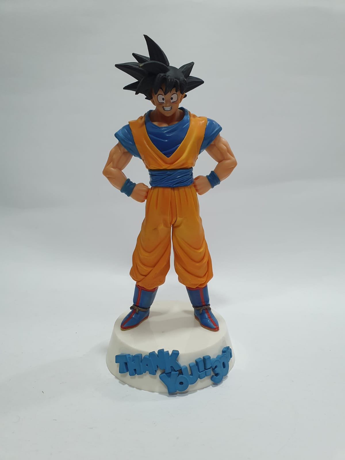 goku en caja 30 años