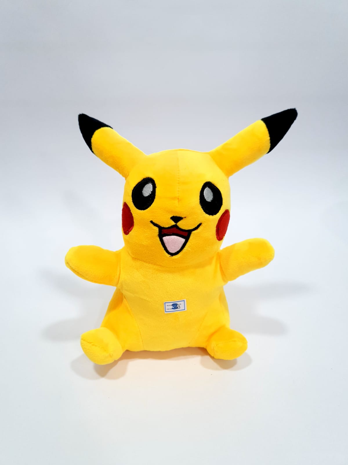 pikachu mediano