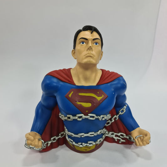 alcancia superman