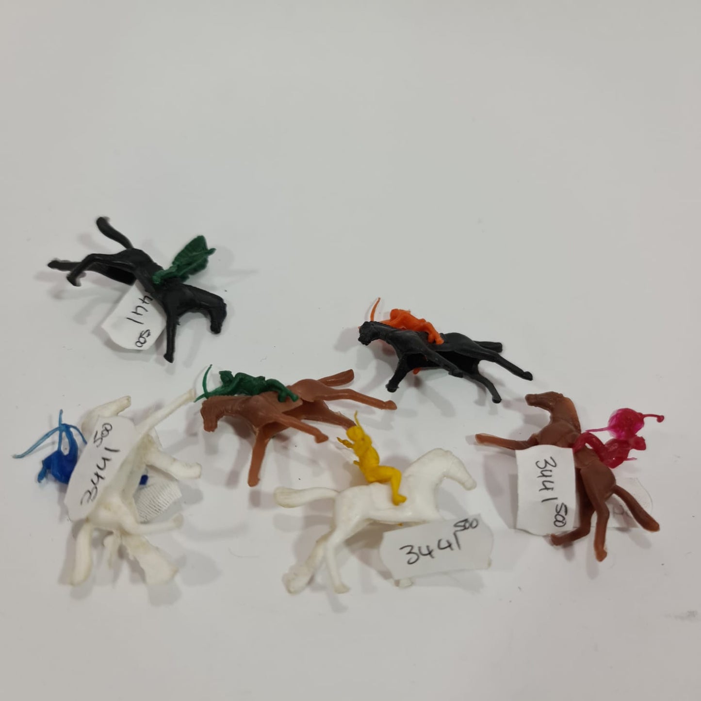 Caballos plasticos