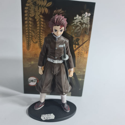 figura demon slayer en caja