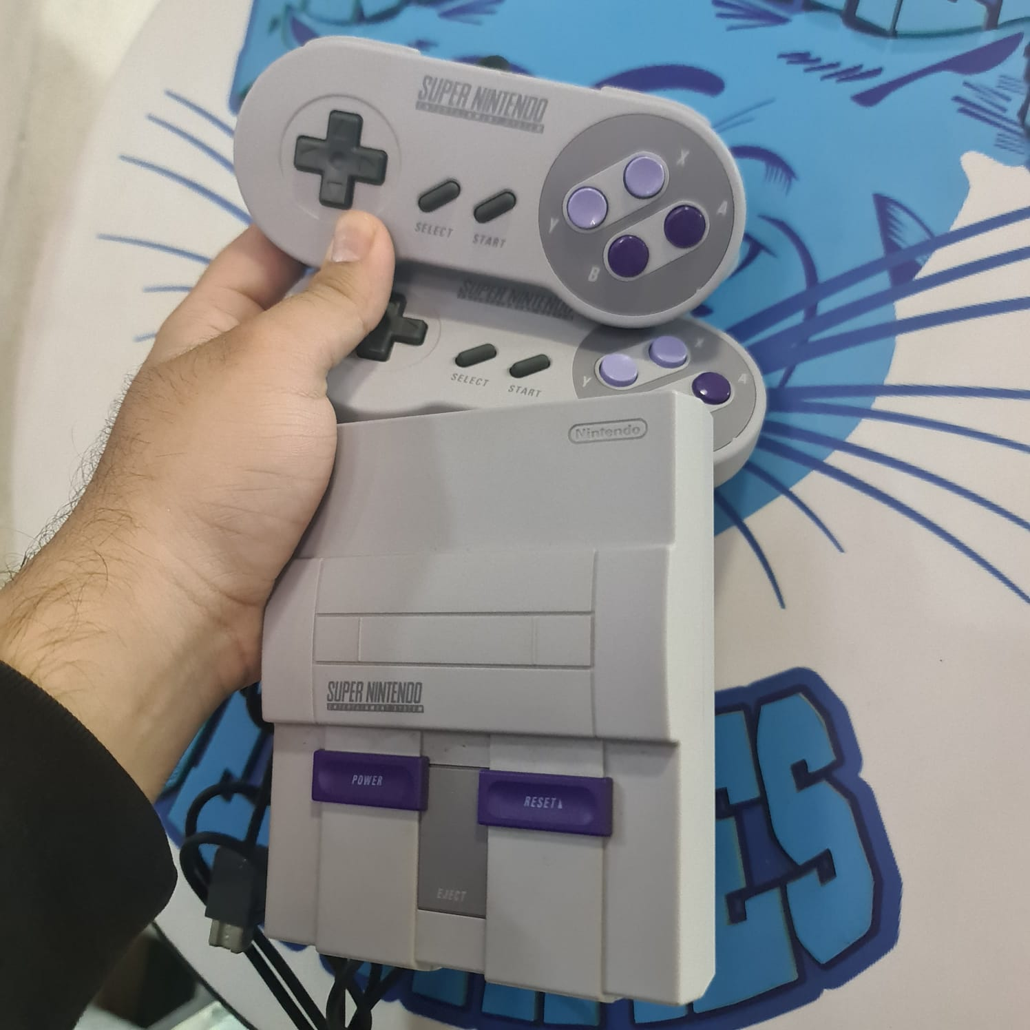 Snes Mini ,Original Programado ,2 Controles,y sus cables originales ...