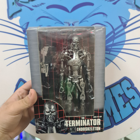 The terminator endoskeleton -Neca